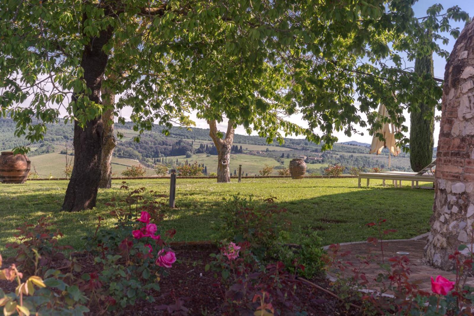 Villa Il Castagno Wine & Resort Siena Dış mekan fotoğraf