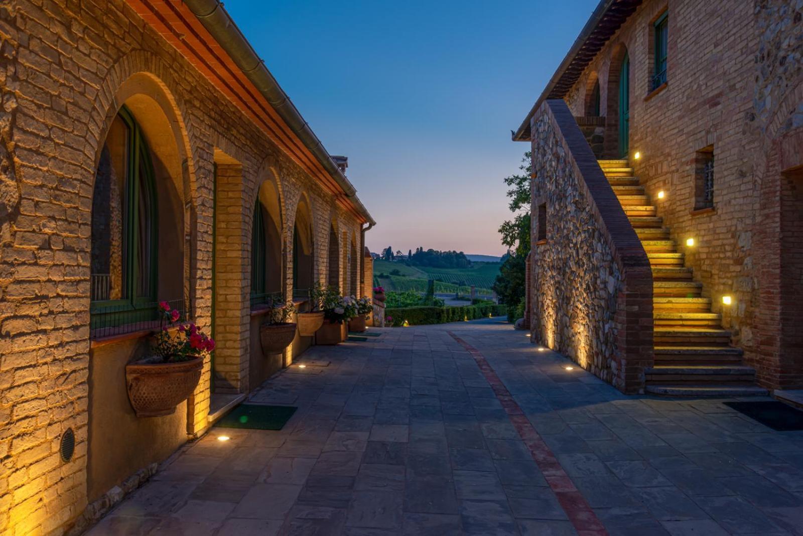 Villa Il Castagno Wine & Resort Siena Dış mekan fotoğraf