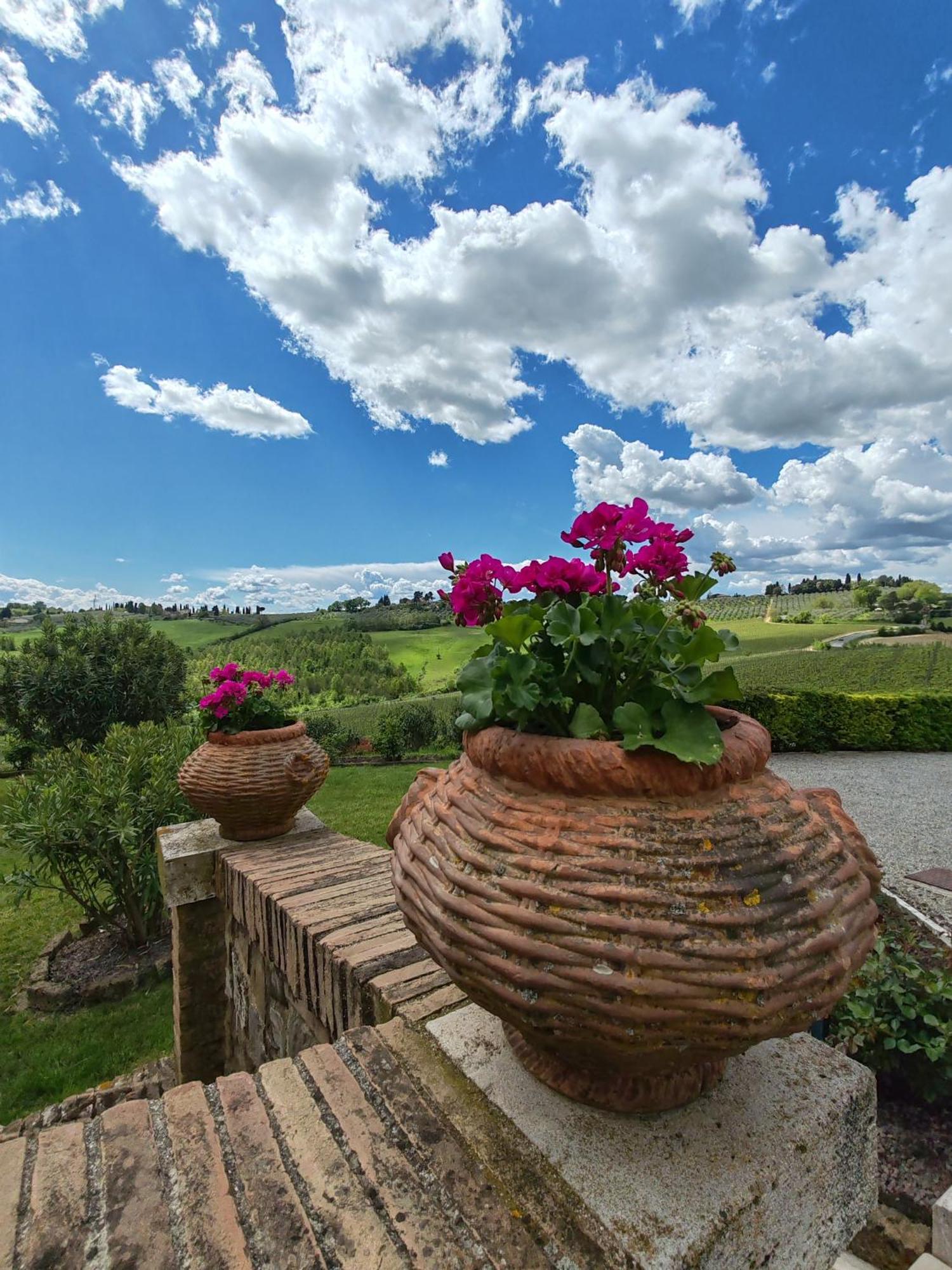 Villa Il Castagno Wine & Resort Siena Dış mekan fotoğraf